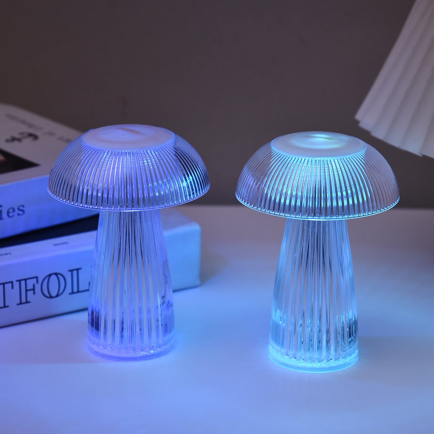 Jellyfish Table Lamp – Relaxing LED Mood Light for Home & Office